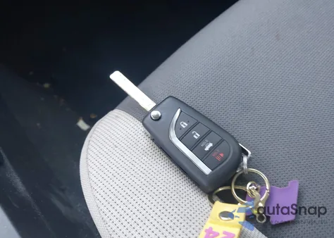 2025 Toyota Corolla Le from USA, damaged, VIN 5YFB4MDE5SP304069